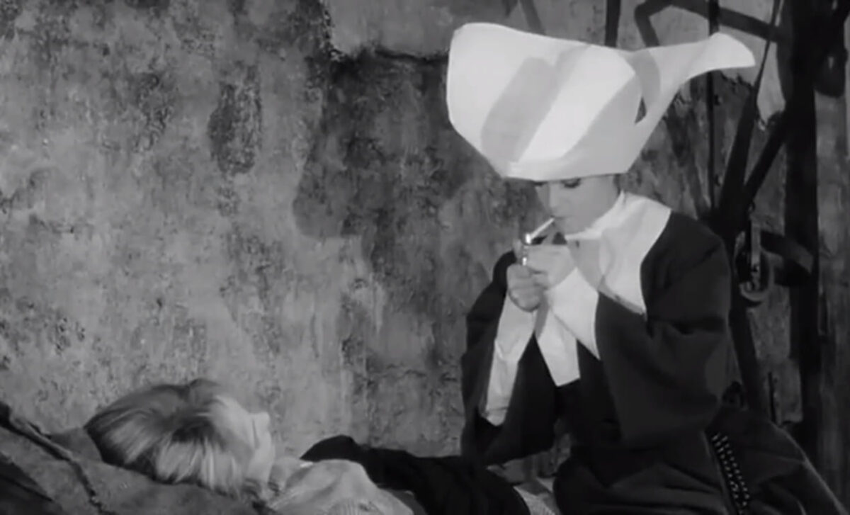 Diane como monja fumando. JUDEX. Georges Franju. estrellamillansanjuan.es