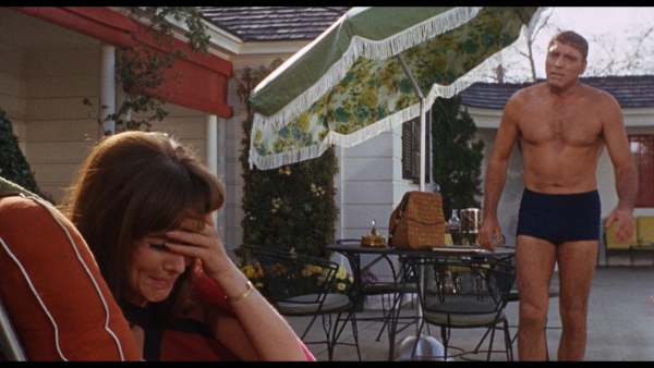 Ned Merrill y una antigua amante. THE SWIMMER. Frank Perry. estrellamillansanjuan.es
