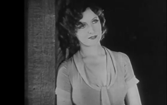 Rosalee (Mary Duncan).