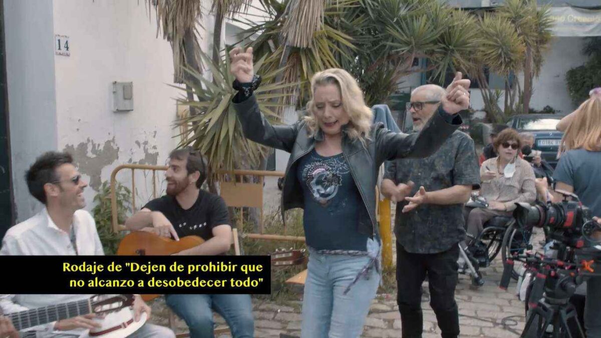 Ana Bernal en Dejen de prohibir, que no alcanzo a desobedecer todo. El año de las 10+1 películas. Carlos Escolano. estrellamillansanuan.es