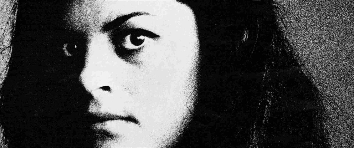 La expresiva mirada de la bailaora La Singla. La Singla. Paloma Zapata. estrellamillansanjuan.es