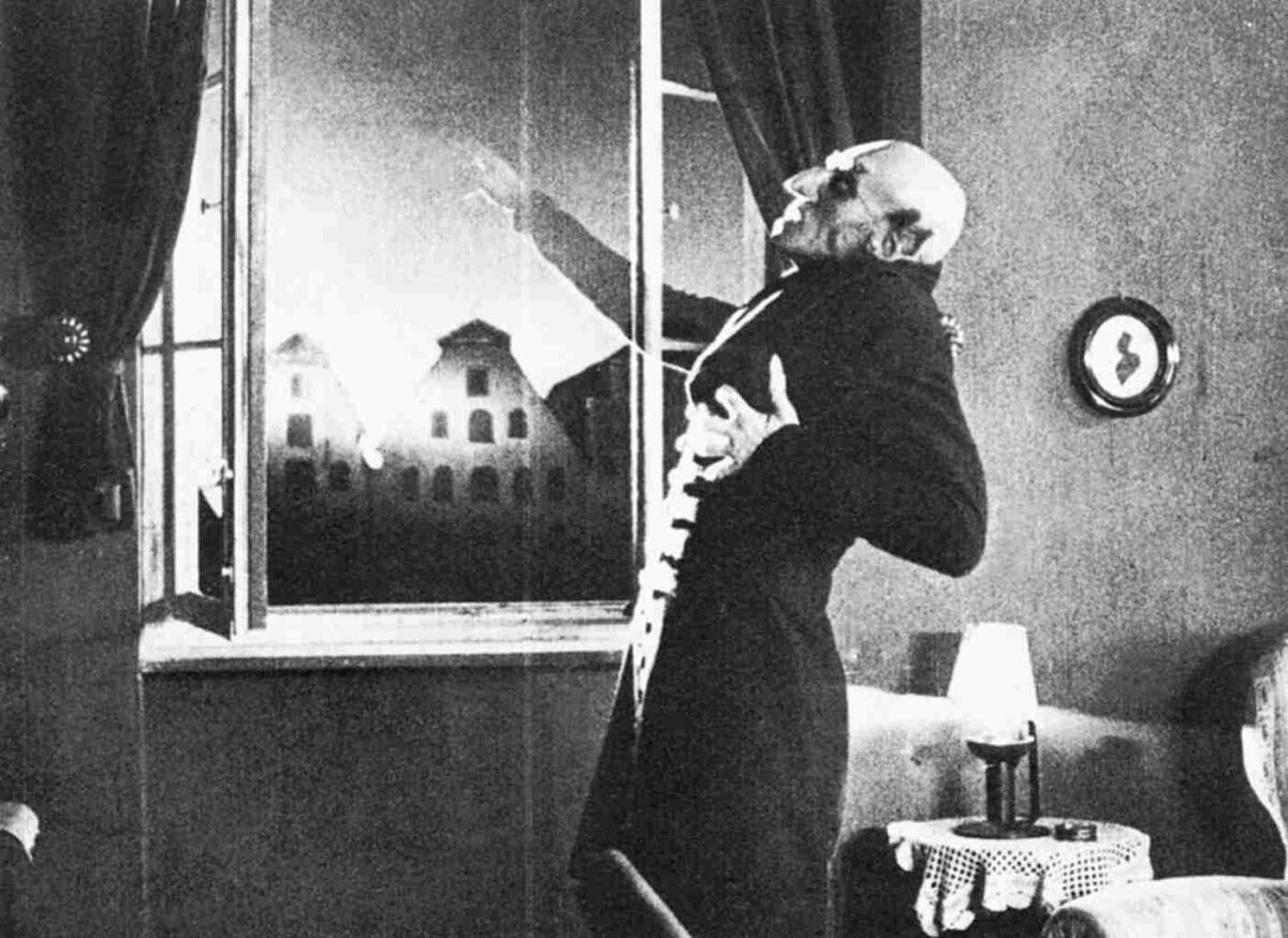 NOSFERATU (1922). F.W. Murnau. (Ventanas en el cine). estrellamillansanjuan.es