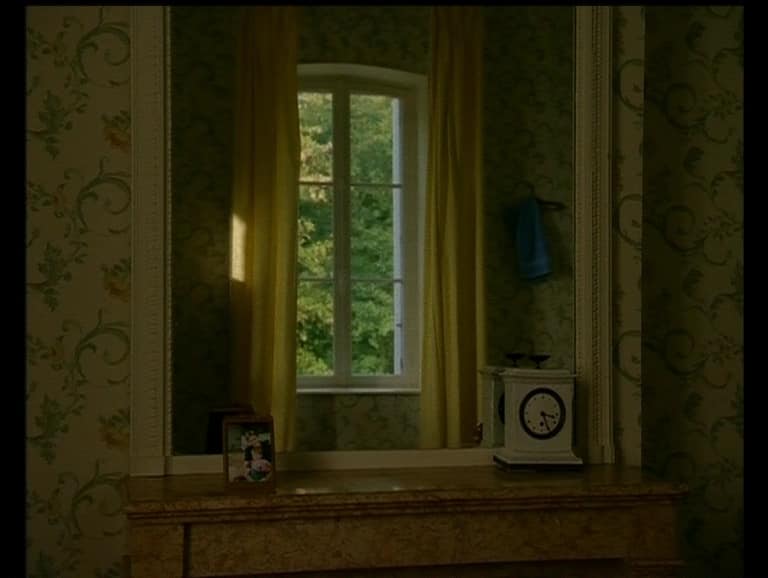 TREN DE SOMBRAS (1997). José Luis Guerin. (Ventanas en el cine). estrellamillansanjuan.es