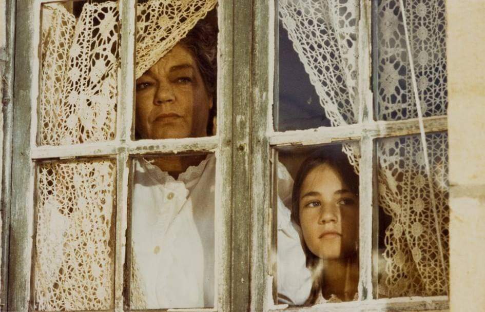 L'ADOLESCENTE (1979). Jeanne Moreau. (Ventanas en el cine). estrellamillansanjuan.es