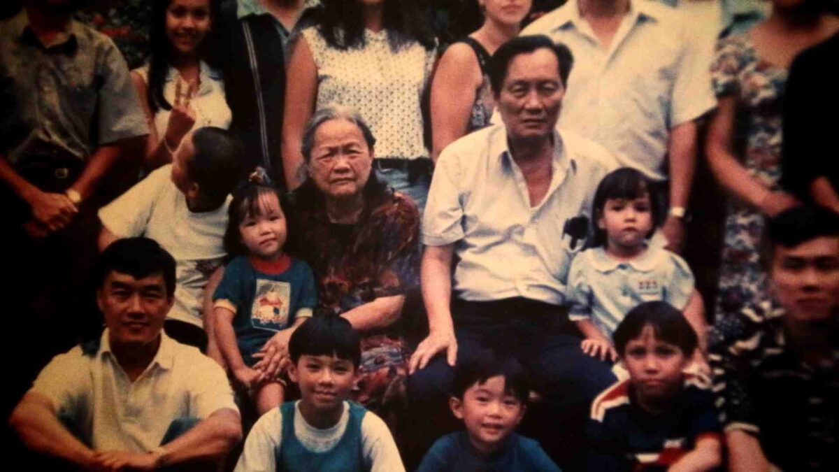 Foto familiar. GUIAN. Nicole Chi Amén. estrellamillansanjuan.es