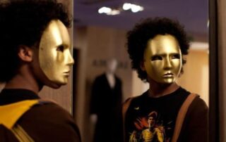 LOS GRANDES ALMACENES EN EL CINE 26 Nocturama. Bertrand Bonello. Grandes almacenes en el cine. estrellamillansanjuan.es