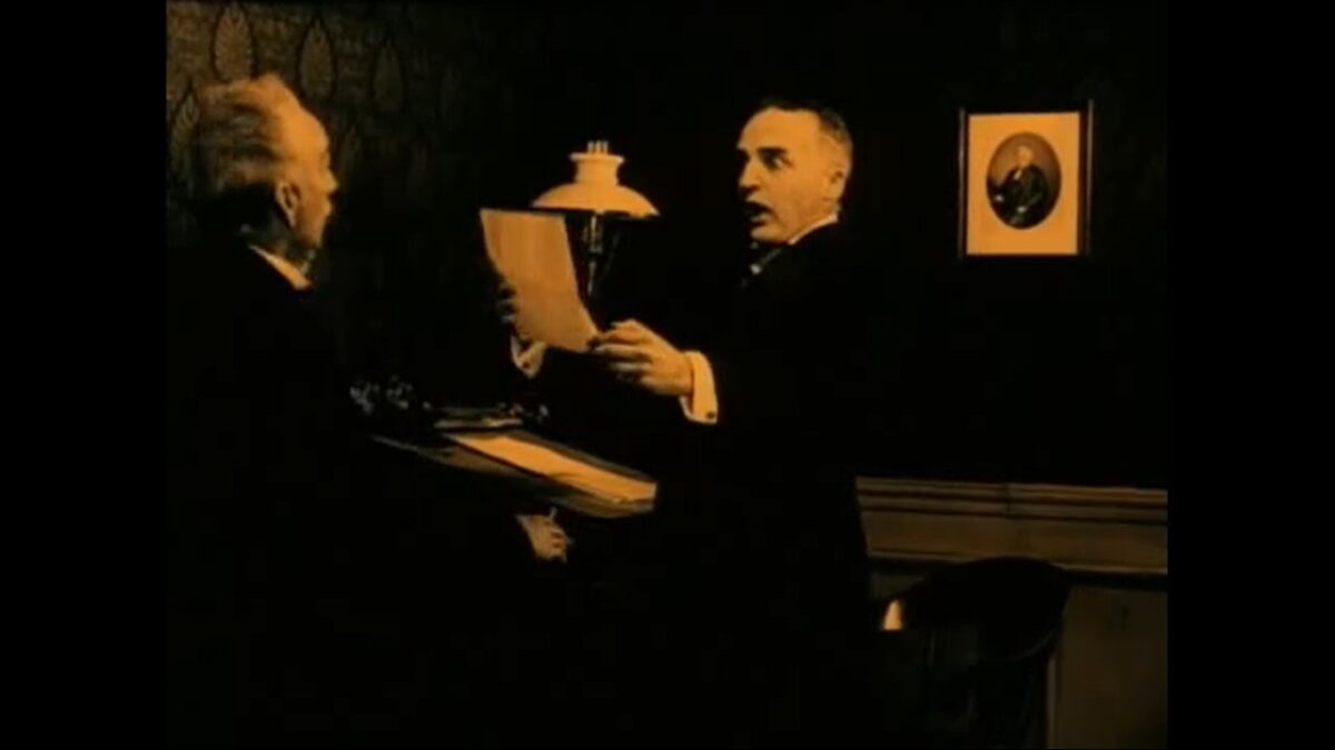 PRAESIDENTEN (1919) de Carl Theodor Dreyer. 7 Karl Victor sorprendido ante la noticia de su hija. Praesidenten (El presidente). C.T. Dreyer. estrellamillansanjuan.es