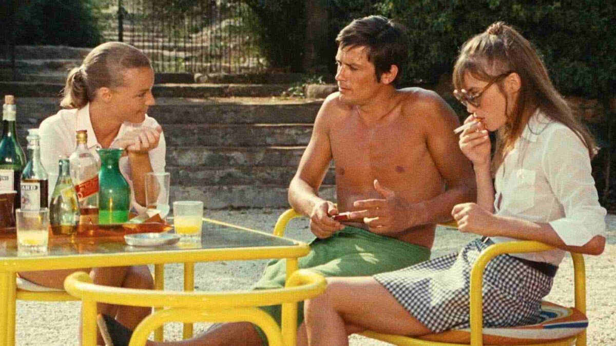 La Piscine (1970). Jacques Deray. Romy Schneider, Alain Delon y la recientemente desaparecida Jean Birkin. El Polar francés. estrellamillansanjuan.es
