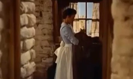 Forma de doblar el capote en "Centauros del desierto". Paco Sepúlveda. La delicadeza en el cine. estrellamillansanjuan.es