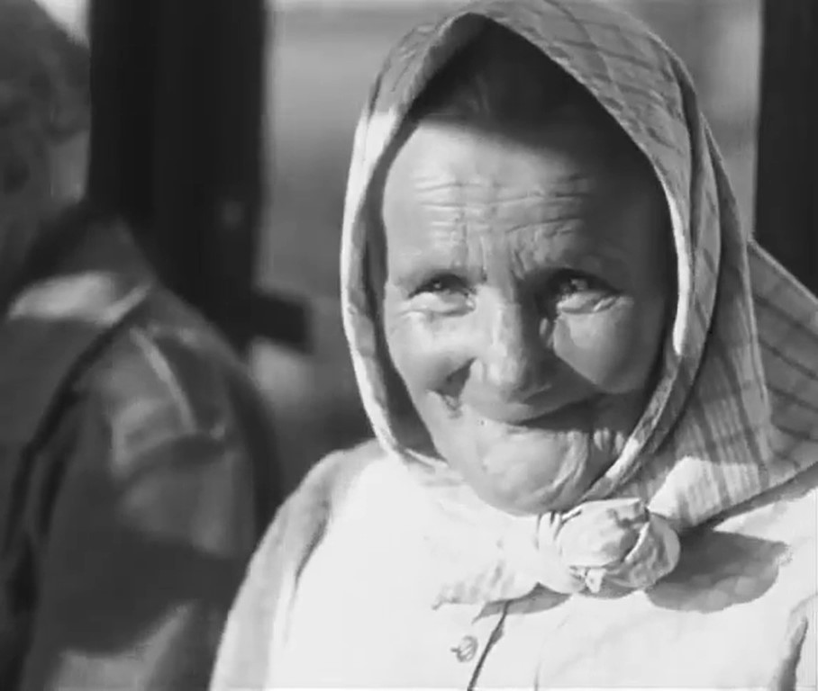 TONKA SIBENICE (1930) de Karl Anton. 4 Anciana pasajera del tren. Tonka Sibenice. estrellamillansanjuan.es