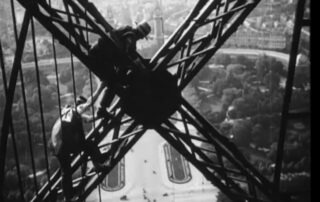 Le mystère de la Tour Eiffel. Persecución por la estructura de hierro.
