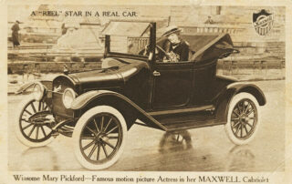 PIONERAS DEL AUTOMOVIL. EN LA HISTORIA Y EN EL CINE. 60 Mary Pickord coche Maxwell. “Una estrella real en un coche real”. Pioneras del automóvil. estrellamillansanjuan.es