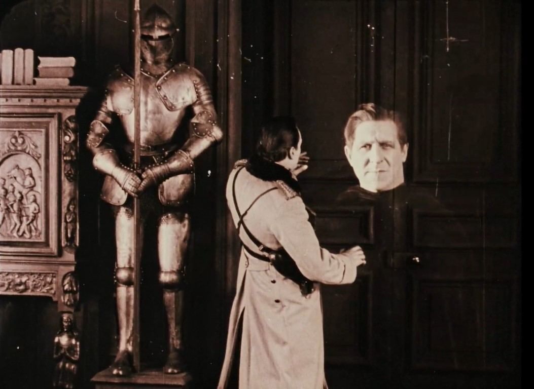 Sobreimpresión fantasmal. Koenigsmark. Léonce Perret. estrella millansanjuan.es