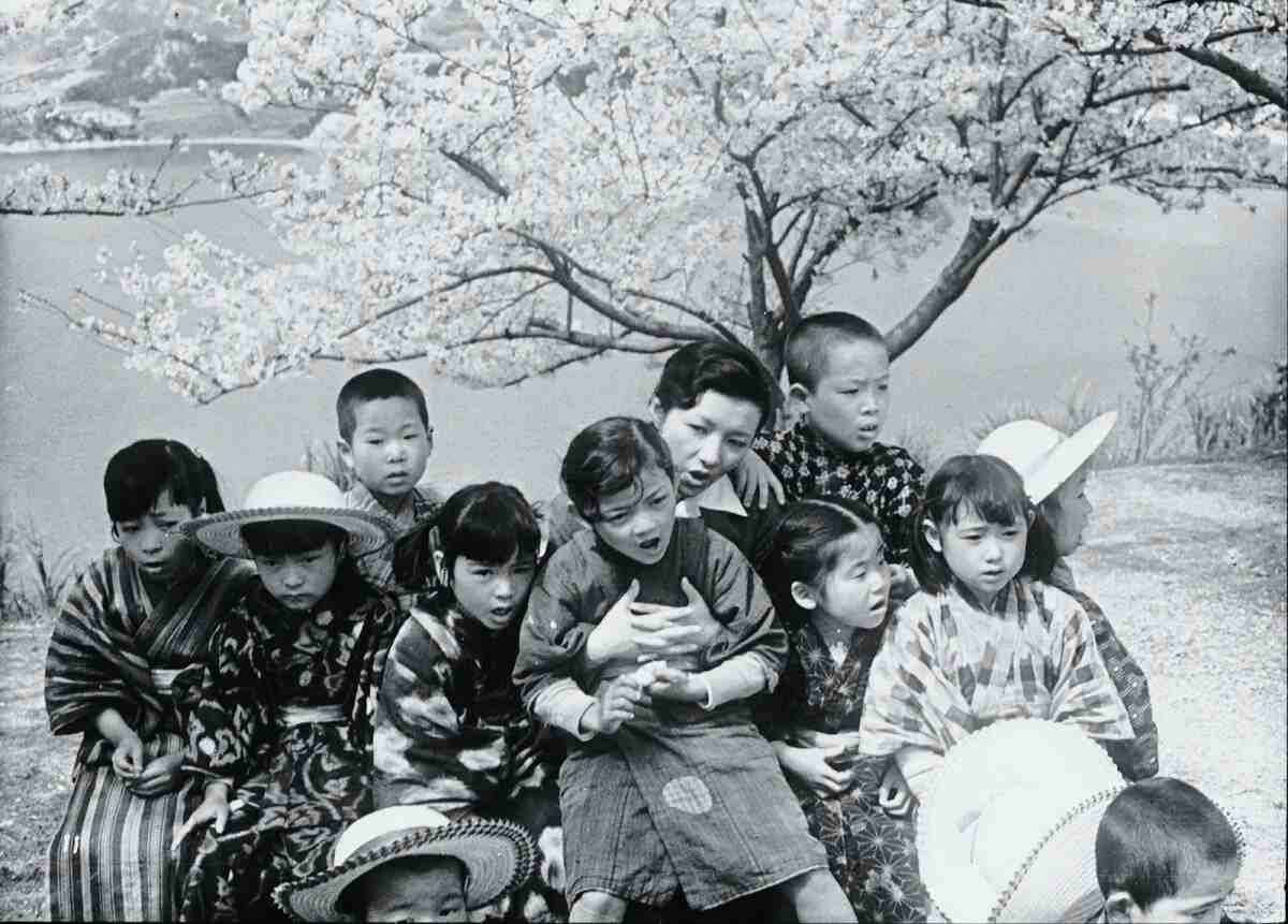 VEINTICUATRO OJOS (1954) de Keisuke Kinoshita 2 Veinticuatro ojos. estrellamillansanjuan.es