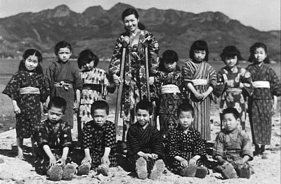 VEINTICUATRO OJOS (1954) de Keisuke Kinoshita 3 Veinticuatro ojos. estrellamillansanjuan.es