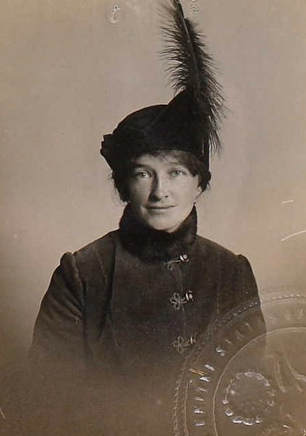 RUTH ANN BALDWIN (1886-?). Cuando Hollywood era de ellas 19 Foto del pasaporte de RUTH ANN BALDWIN. estrellamillansanjuan.es