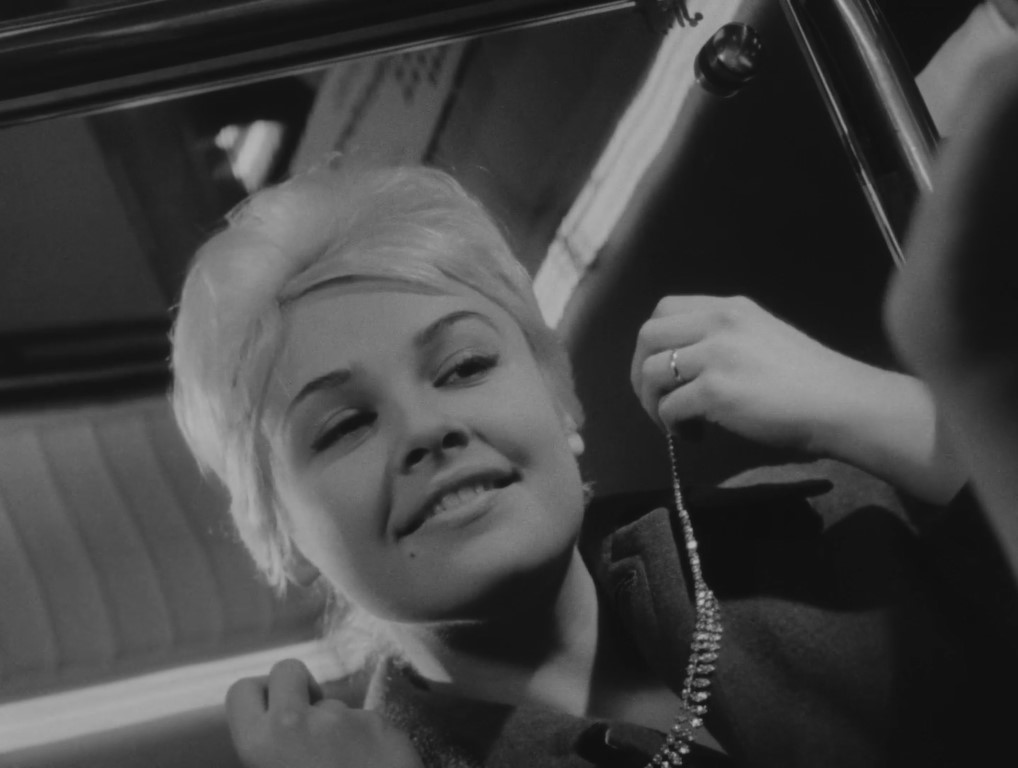 Márta Mészáros. El cine honesto y rebelde. LA MUCHACHA (1968) 4 El arte de vender (As eladás müveszete, 1960). Márta Mészáros