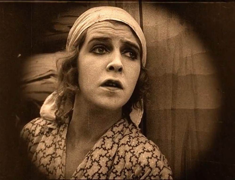 Fante Anne Aasta Nielsen Fante-Anne (Gypsy Anne, 1920). Rasmus Breistein. estrellamillansanjuan.es
