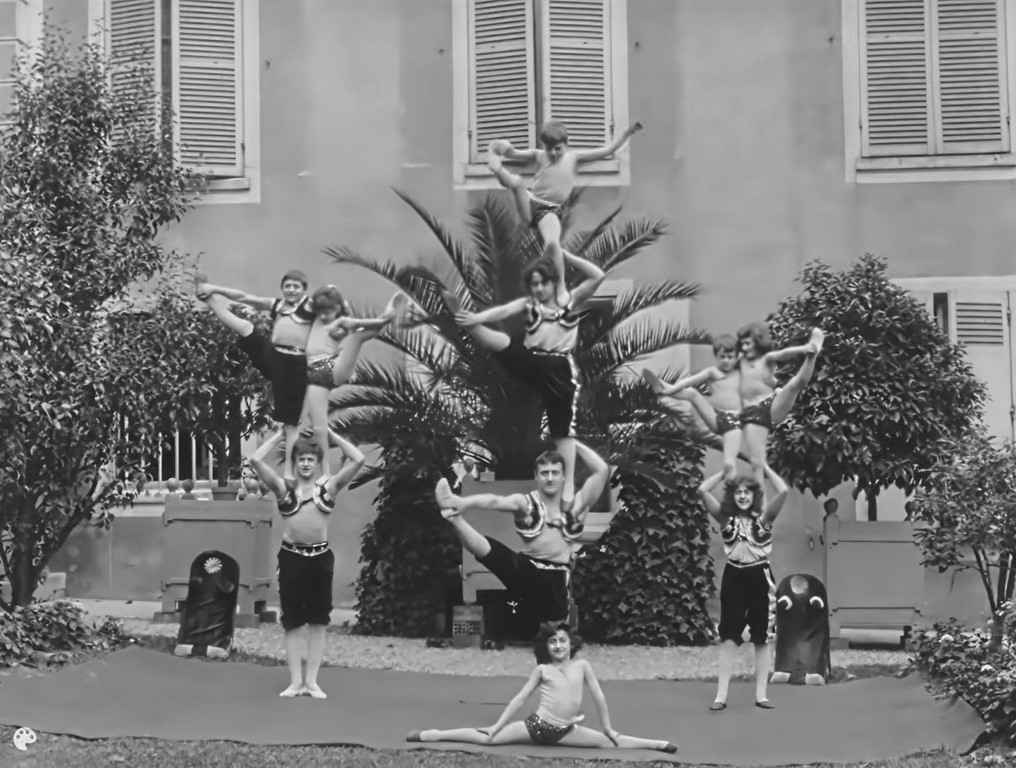 Circo. Deporte femenino cine mudo. Estrella Millán sanjuán. Les Krémos-Sauts perilleux. Lumière
