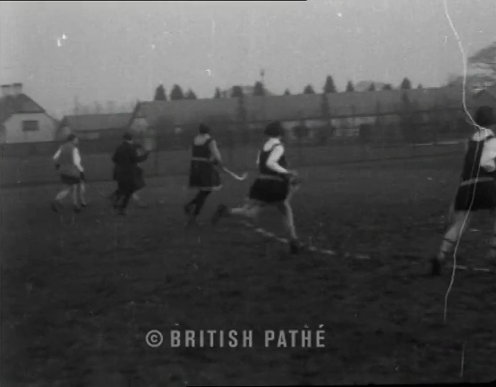 Hockey. Deporte femenino cine mudo. Estrella Millán sanjuán. This Freedom! 1930. British Pathé