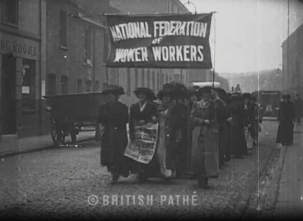 Huelga de mujeres en 1911. Camden Town, Londres. British Pathé. 