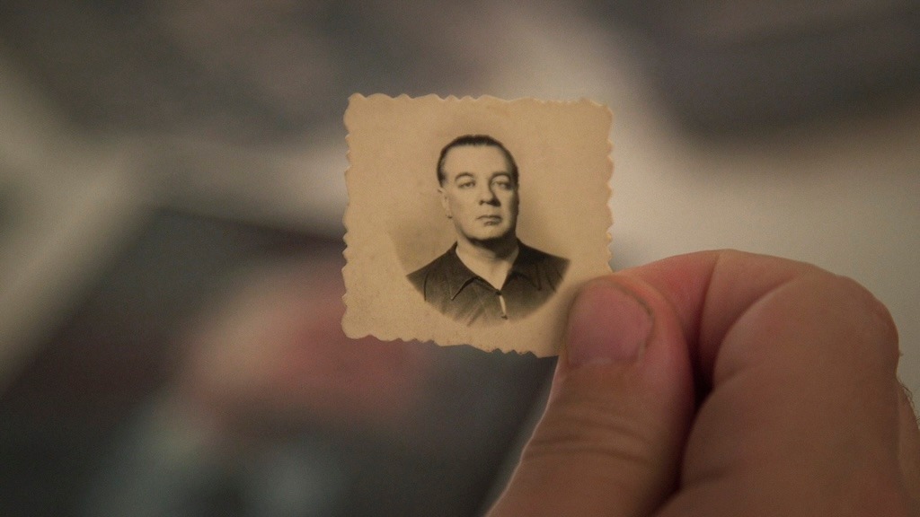 Foto de Borges de joven de su colección. Biografía de Jorge Luis Borges (2026). Mariano Llinás. El Pampero Cine. estrellamillansanjuan.es