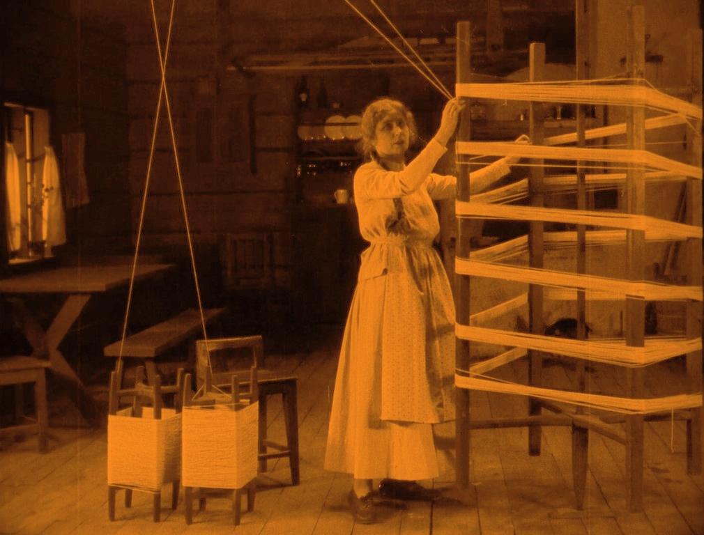 Portada Anna-Liisa. Telar ANNA-LIISA (1922). Urdidor. estrellamillansanjuan.es